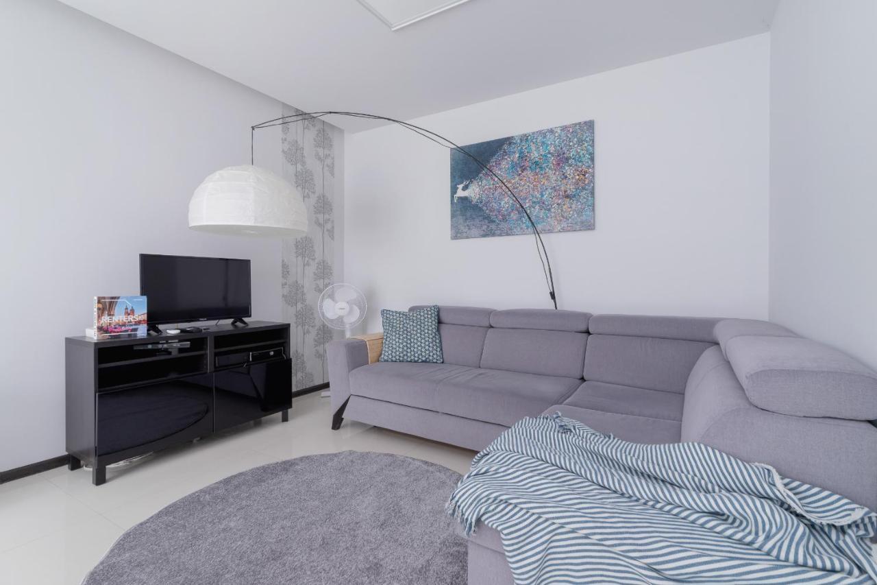 Wonderful Apartment Garden Residence By Noclegi Renters كراكوفيا المظهر الخارجي الصورة